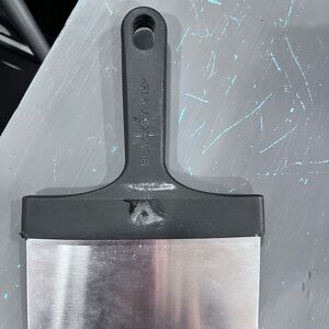 Like New Blackstone Heavy-Duty Scraper with Black Handle GUC